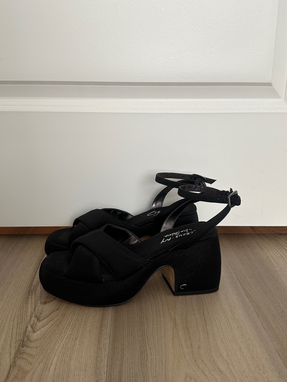Circus NY Black Platforms